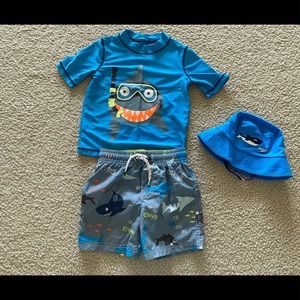 Carter’s Toddler 3T swimming set Speedo UV50+ hats